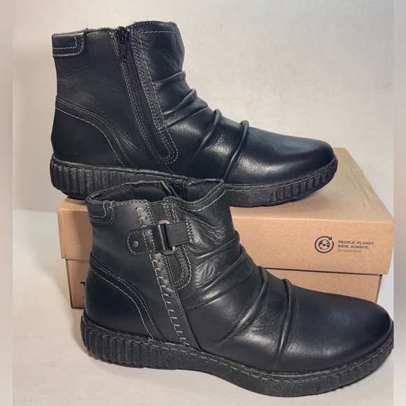 Clarks Collection Leather Ruched Ankle Boots Caroline Orchid casual Fall winter - Picture 2 of 10